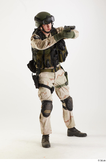 Photos Reece Bates Army Navy Seals Operator - Poses aiming…